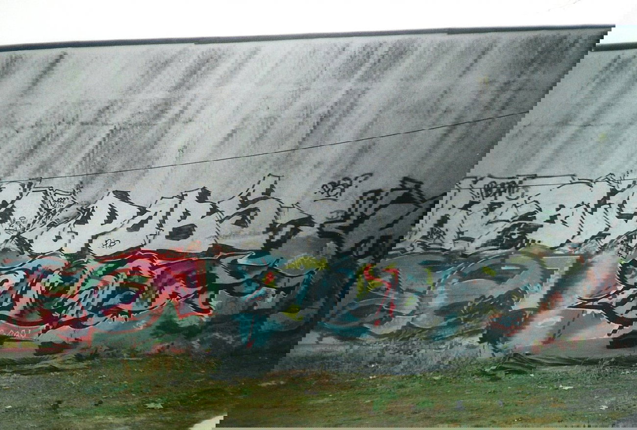 Graffiti Bombing in Hamburg - Photo by COLLECTOR - Blis, Pobs, 13