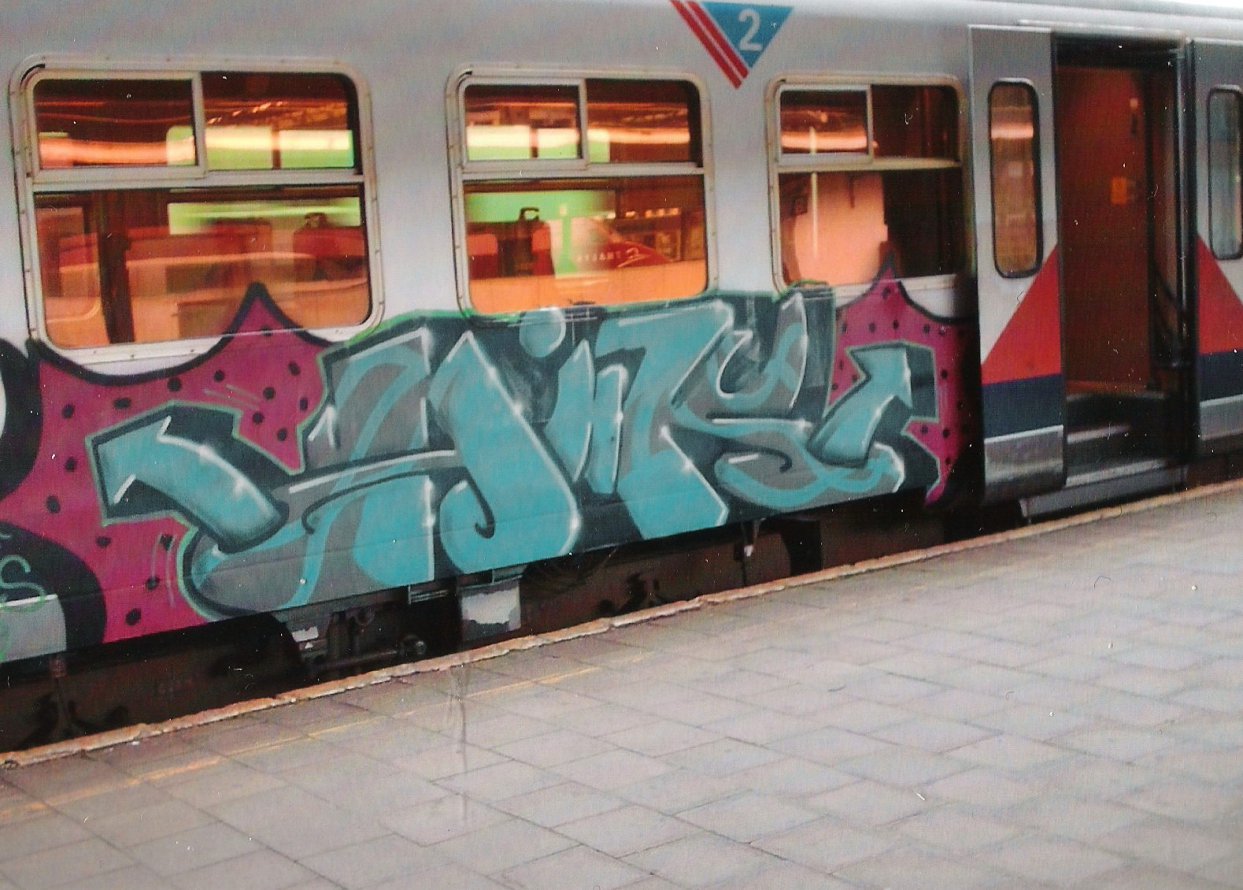 Graffiti Train in Brussels - Photo by COLLECTOR - Aik, Belgium (2007)