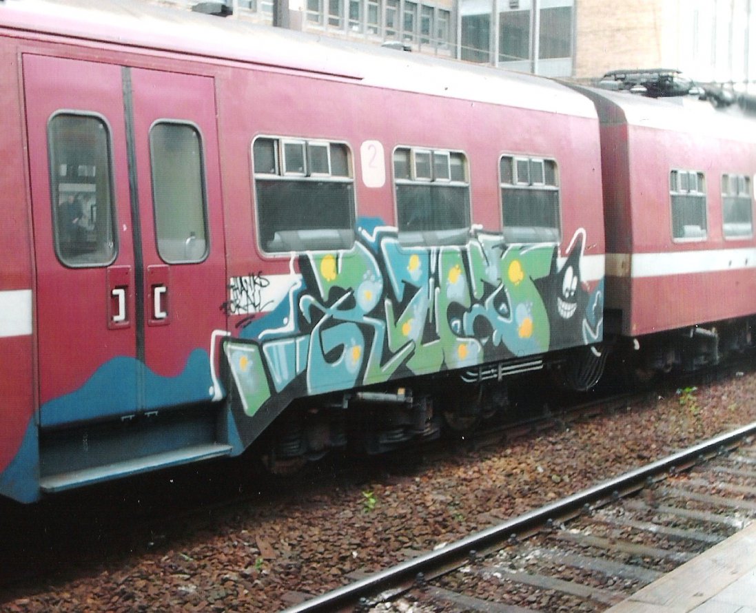 Graffiti Train in Brussels - Photo by COLLECTOR - RMO, Belgium (2007)