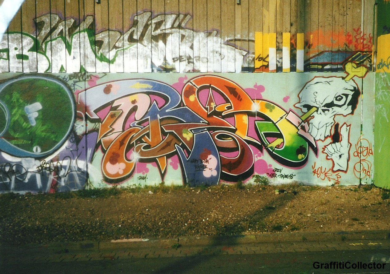 Graffiti Wall in Hildesheim - Photo by COLLECTOR - Cren, CBR, Hildesheim (2001)
