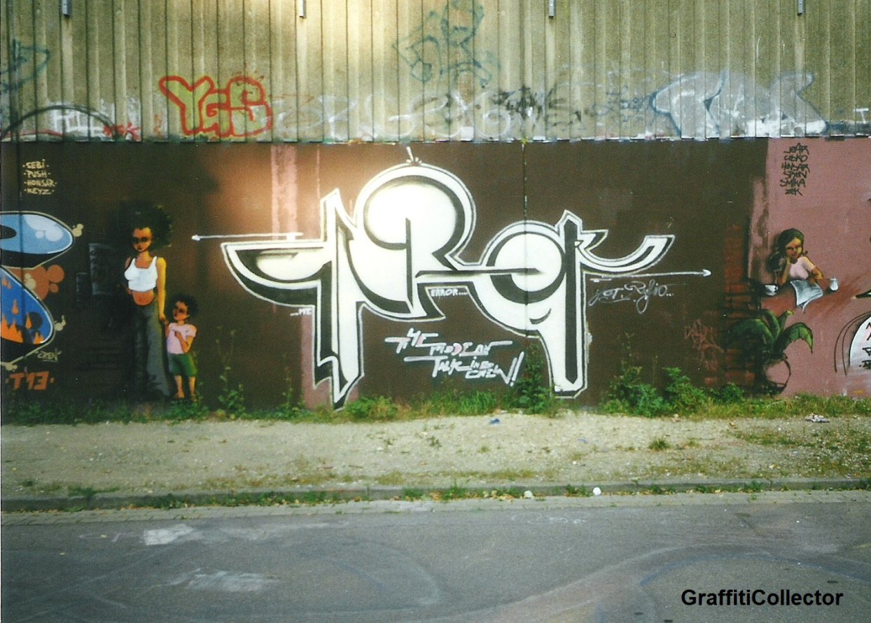 Graffiti Wall in Hildesheim - Photo by COLLECTOR - Error, Hildesheim (2001)