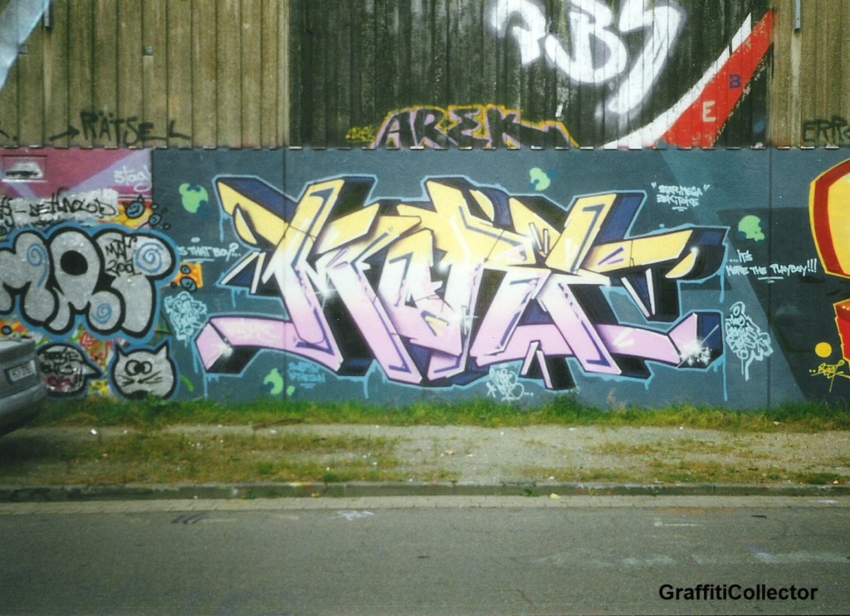Graffiti Wall in Hildesheim - Photo by COLLECTOR - More, PBS, GNB (2001)