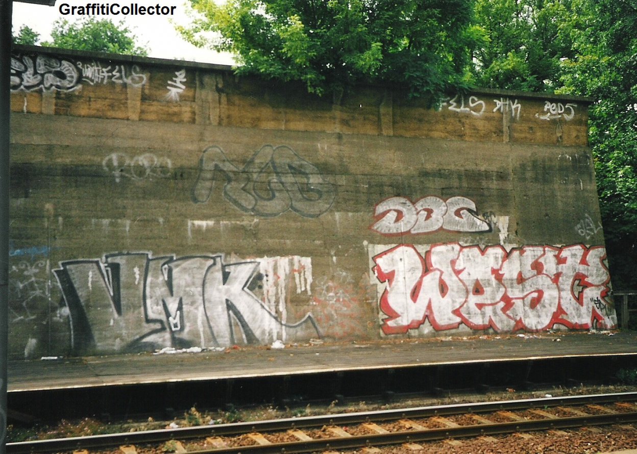 Graffiti Bombing in Berlin - Photo by COLLECTOR - VMK, West, DBC