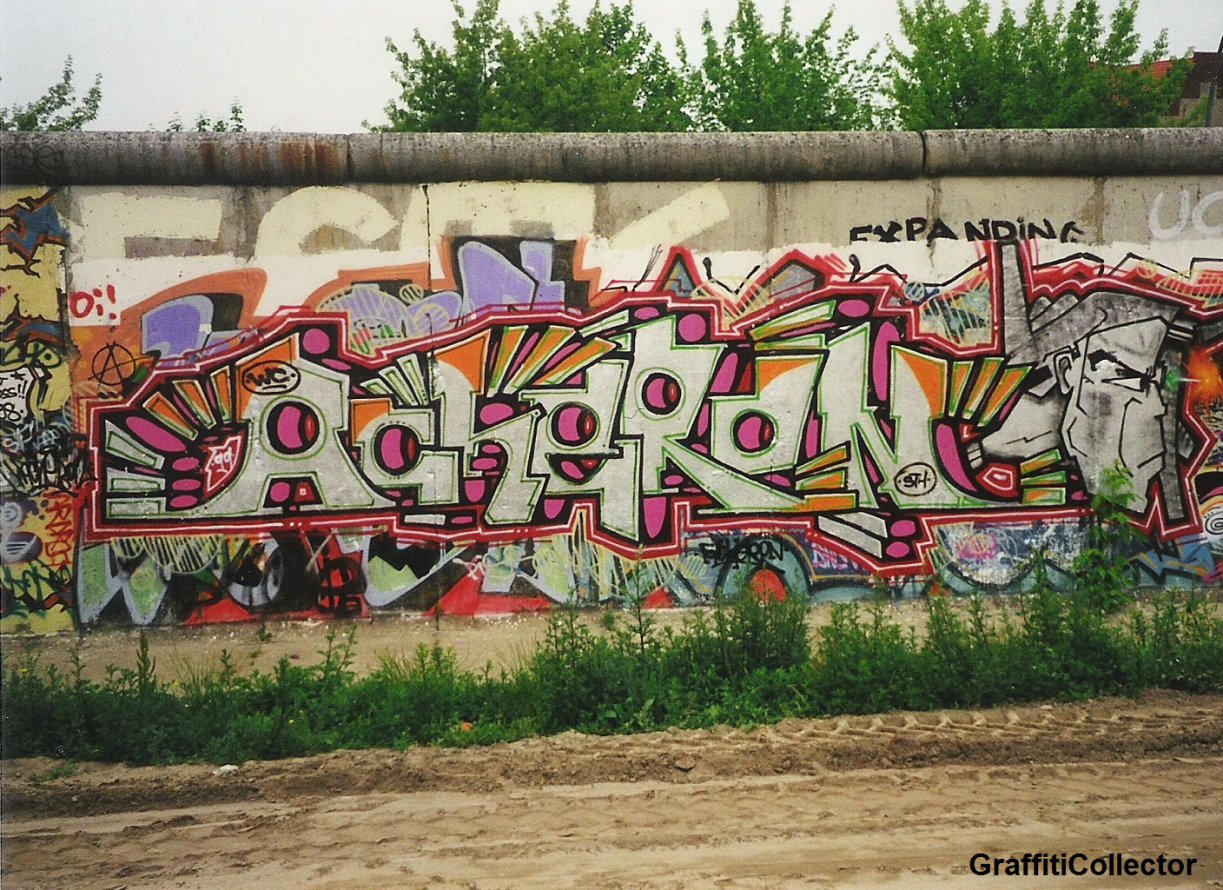 Graffiti Wall in Berlin - Photo by COLLECTOR - Acheron, WC, Berlin (1999)