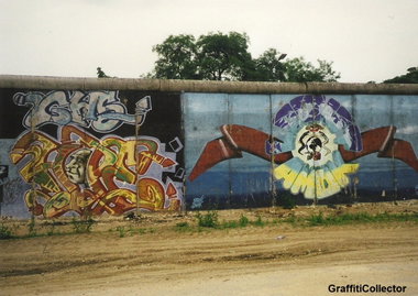 Graffiti Wall in Berlin - Photo by COLLECTOR - Hype, GHS, Loomit