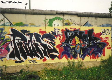 Graffiti Wall in Berlin - Photo by COLLECTOR - Roks, Soap, AMG (1999)