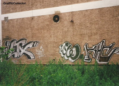 Graffiti Bombing in Berlin - Photo by COLLECTOR - LTX, USW, KHC