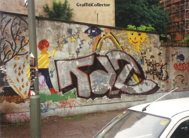 Graffiti Bombing in Berlin - Photo by COLLECTOR - TDZ, Berlin