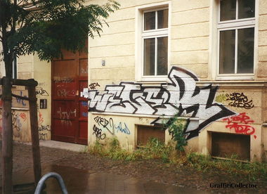 Graffiti Bombing in Berlin - Photo by COLLECTOR - Wecer, Weca (1999)