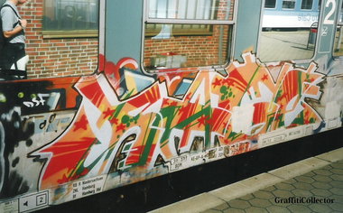 Graffiti Train in Hamburg - Photo by COLLECTOR - Rage, DSF, Hamburg (2000)