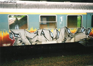 Graffiti Train in Hamburg - Photo by COLLECTOR - Pows, SBA, Hamburg (2000)
