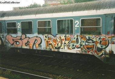 Graffiti Train in Hamburg - Photo by COLLECTOR - Sir, Korage, SKL (1998)