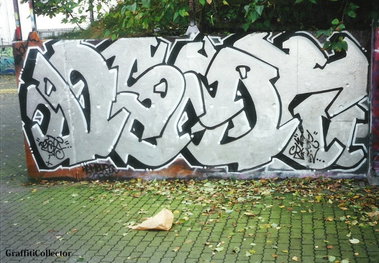 Graffiti Wall in Hamburg - Photo by COLLECTOR - Dest, Desta, Hamburg (2000)
