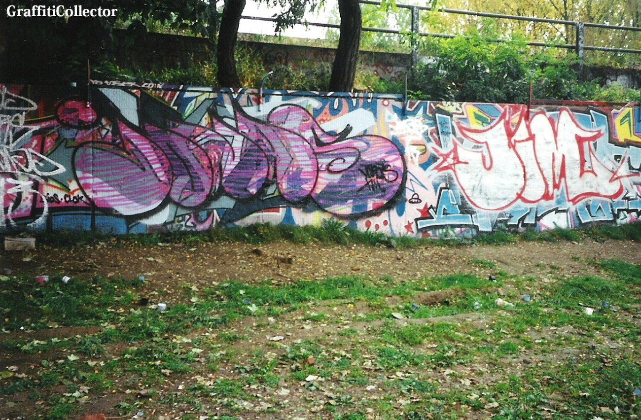 Graffiti Wall in Hamburg - Photo by COLLECTOR - Jonas, 13, Jim (2000)