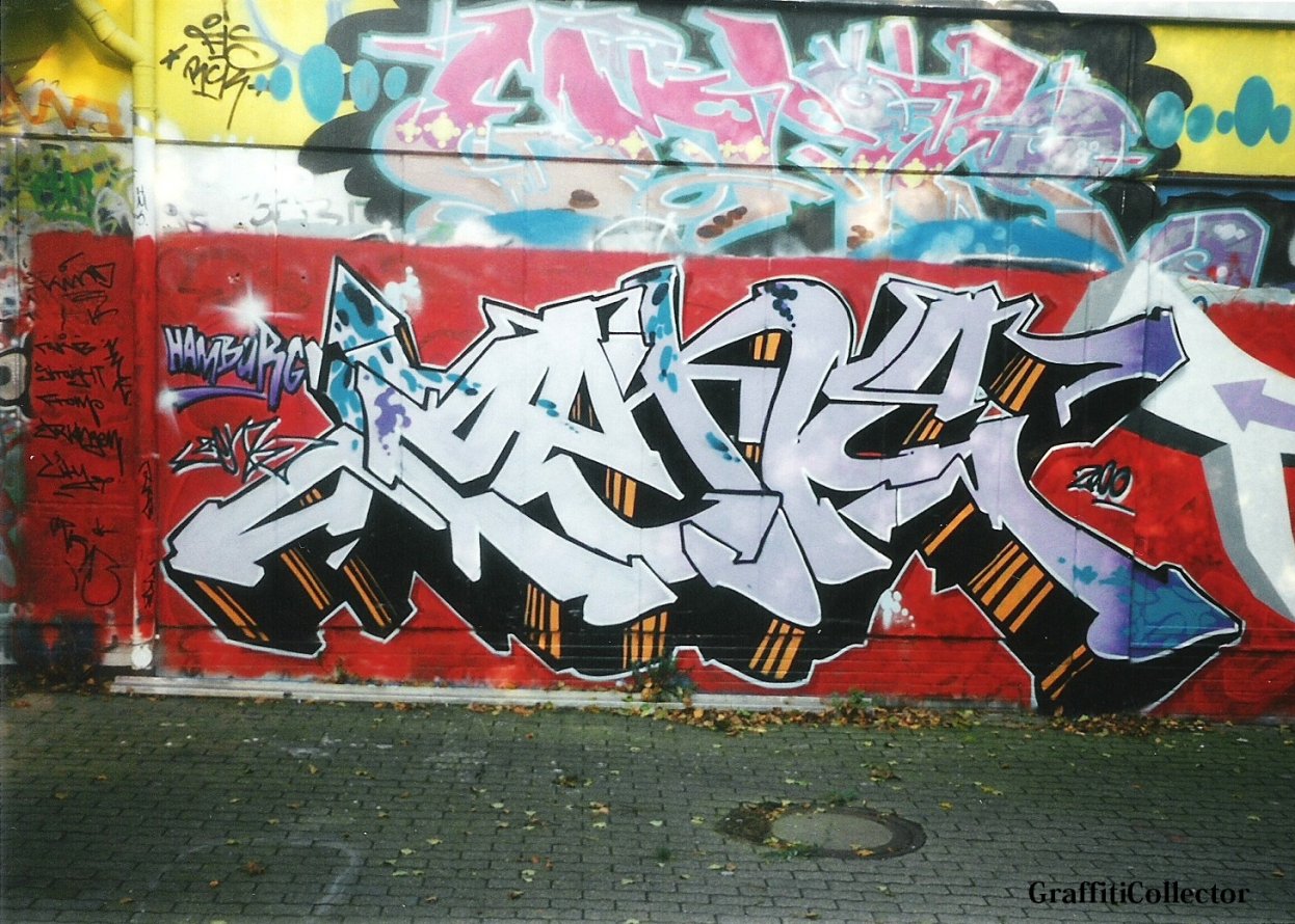 Graffiti Wall in Hamburg - Photo by COLLECTOR - Zenc, Holland, Hamburg (2000)