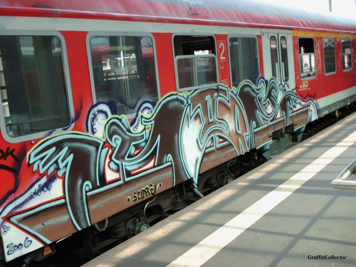 Graffiti Train in Hannover - Photo by COLLECTOR - Score, Hannover (2006)