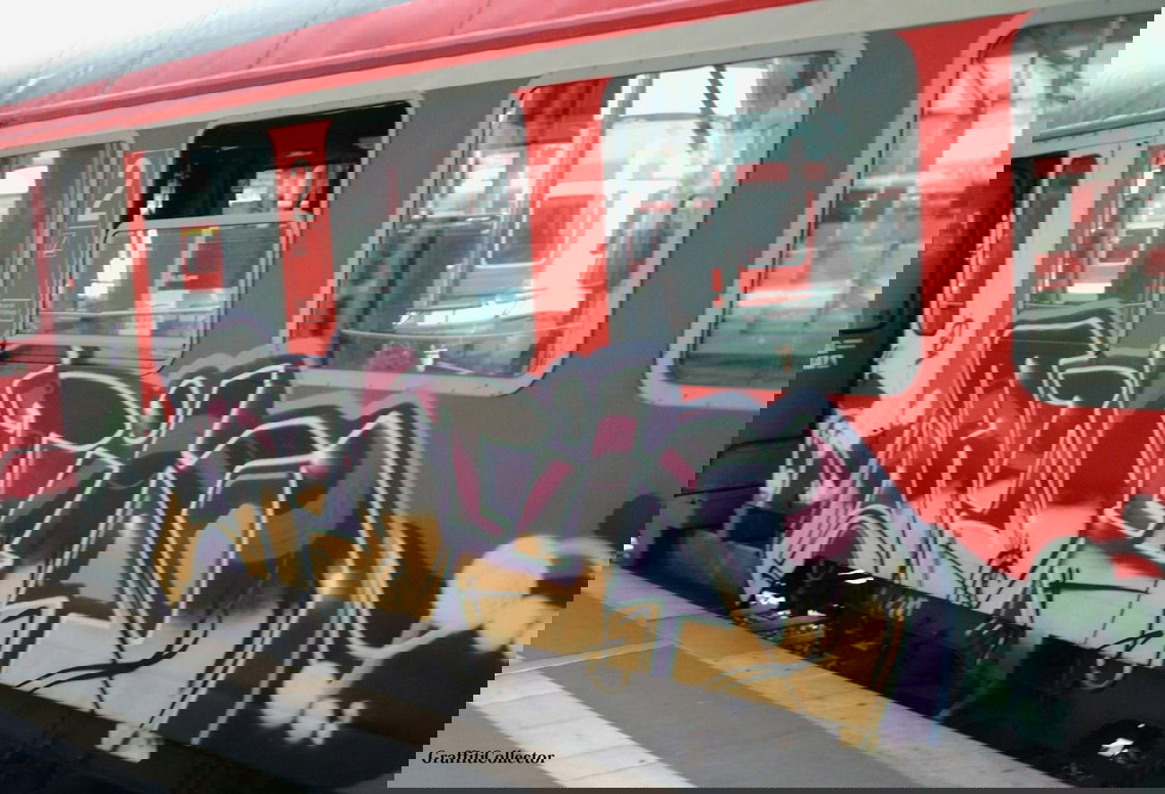 Graffiti Train in Hannover - Photo by COLLECTOR - Antik, Hannover (2006)