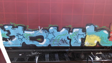 Graffiti Train - Photo by COLLECTOR - Youth