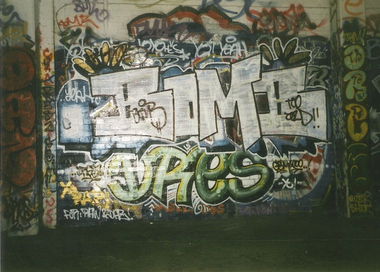Graffiti Wall in Gifhorn - Photo by COLLECTOR - Bomb, Dres, GSM (2000)