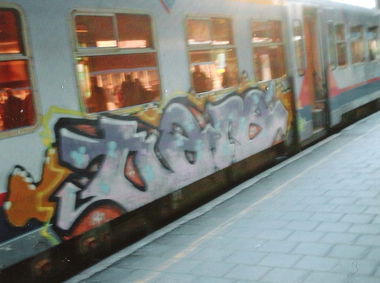 Graffiti Train in Brussel - Photo by COLLECTOR - Brussel, Bruxelles, Belgium (2009)