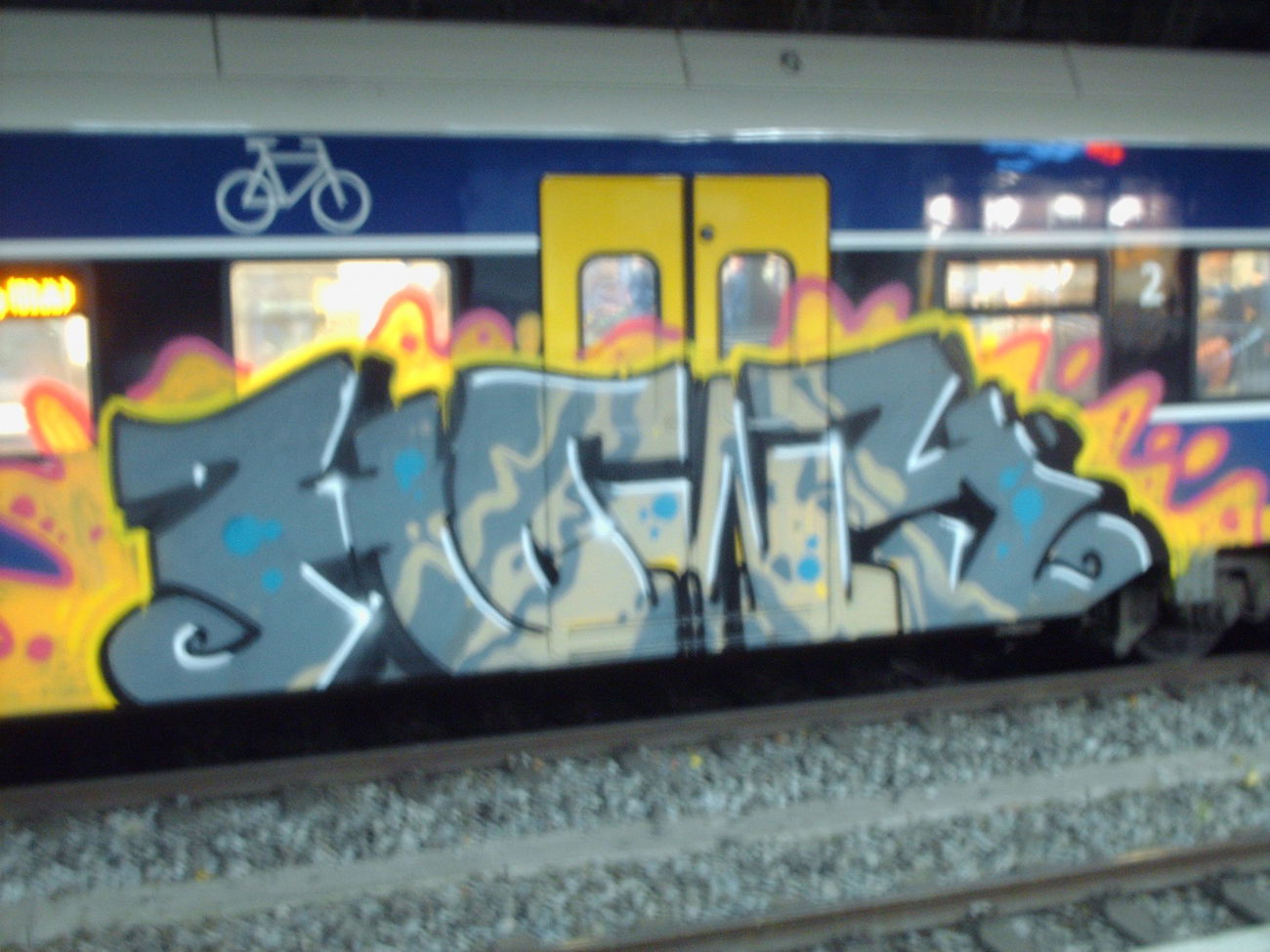 Graffiti Train in Bremen - Photo by COLLECTOR - Howy, Bremen, Germany (2013)