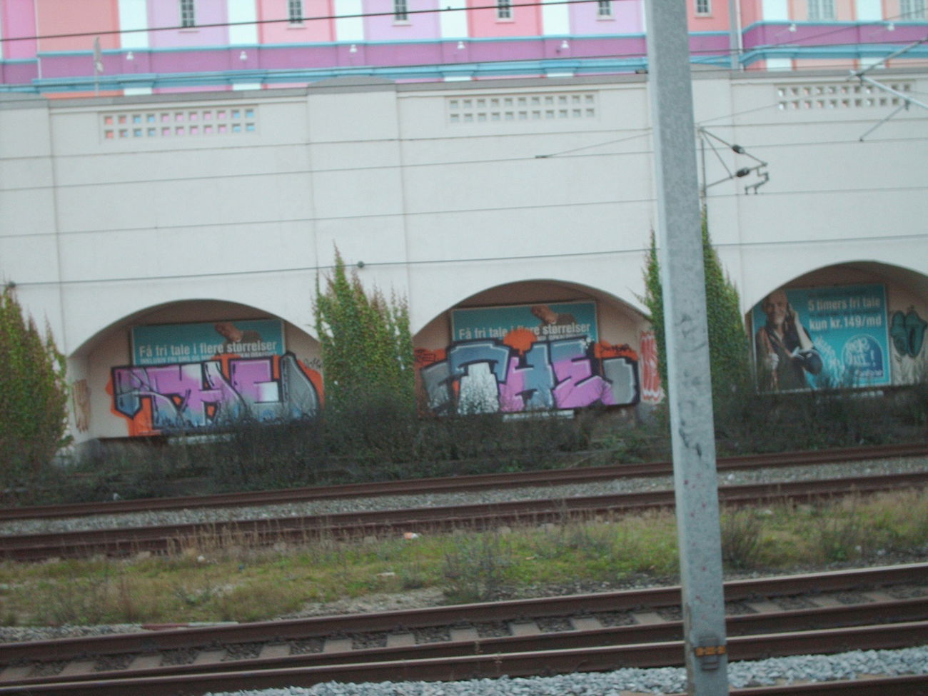 Graffiti Bombing in Copenhagen - Photo by COLLECTOR - THE, Copenhagen, Denmark