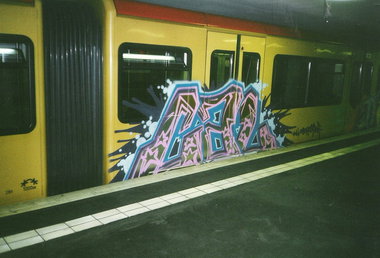Graffiti Train in Berlin - Photo by COLLECTOR - Cal, Berlin (2003)