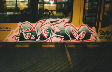 Graffiti Train in Berlin - Photo by COLLECTOR - Sdam, Air, Berlin (2000)