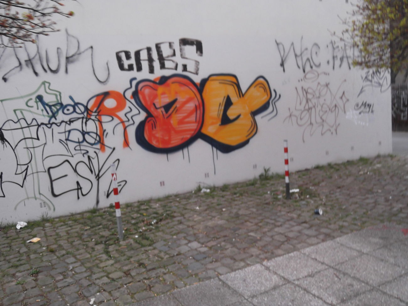 Graffiti Bombing in Braunschweig - Photo by COLLECTOR - DQ, Braunschweig, Germany (2012)