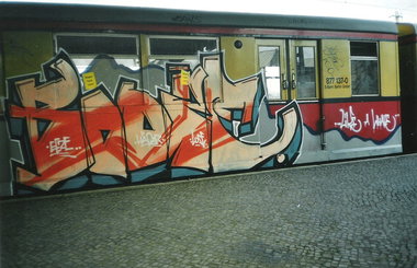 Graffiti Train in Berlin - Photo by COLLECTOR - Booze, Berlin (2003)