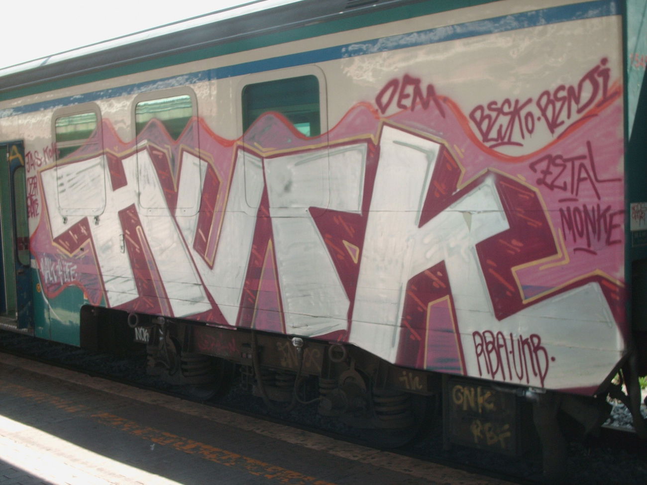 Graffiti Train in Rome - Photo by COLLECTOR - Hurk, RBA, UKB (2012)