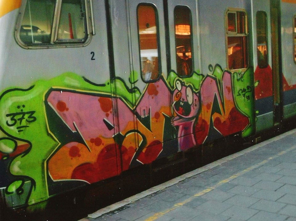 Graffiti Train in Brussel - Photo by COLLECTOR - Brussel, Bruxelles, Belgium (2009)