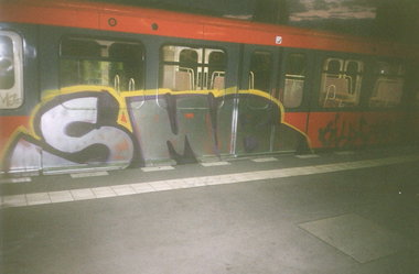 Graffiti Train in Berlin - Photo by COLLECTOR - SMB, Berlin (2003)