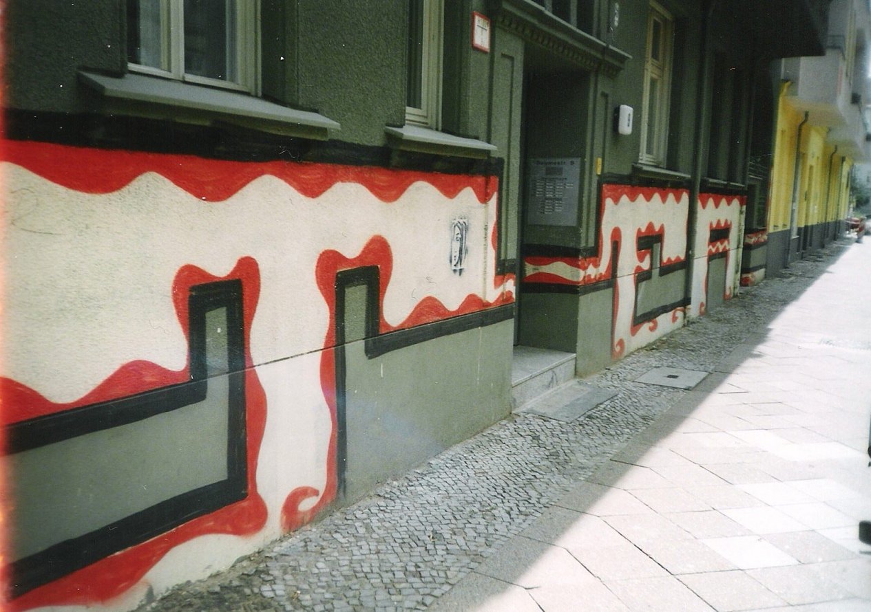 Graffiti Bombing in Berlin - Photo by COLLECTOR - TFA, Berlin
