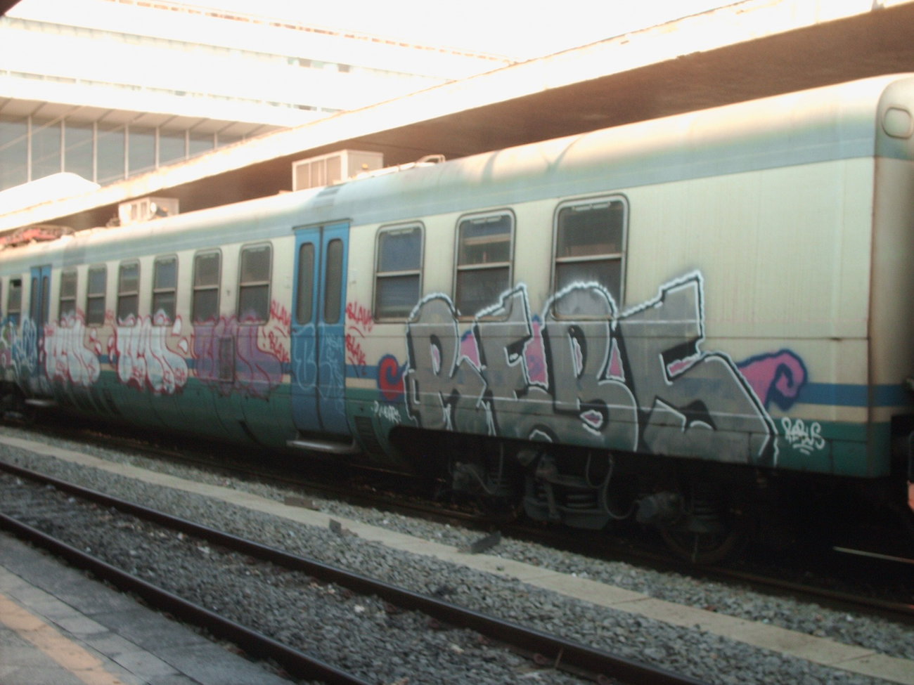 Graffiti Train in Rome - Photo by COLLECTOR - Rebs, Rebus, Rome (2010)