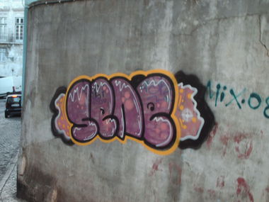 Graffiti Bombing in Lisboa - Photo by COLLECTOR - Sene, Lisboa, Portugal
