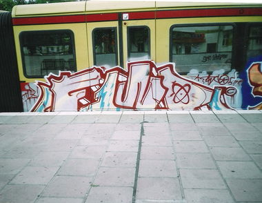 Graffiti Wall in Berlin - Photo by COLLECTOR - Fino, QB, Berlin (2004)