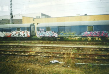 Graffiti Train in Berlin - Photo by COLLECTOR - Asom, Berlin