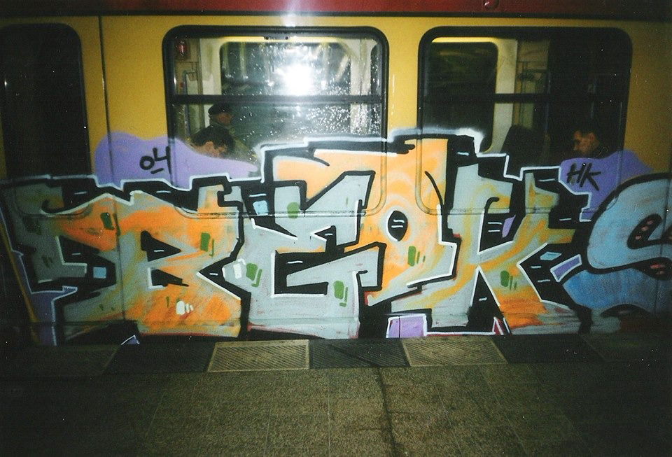 Graffiti Train in Berlin - Photo by COLLECTOR - Beok, HK, Berlin (2004)