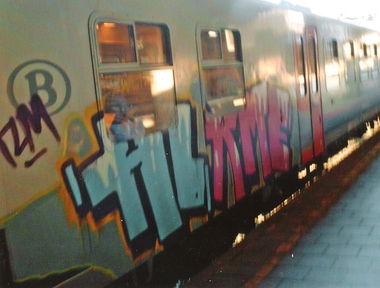 Graffiti Train in Brussel - Photo by COLLECTOR - Brussel, Bruxelles, Belgium (2009)