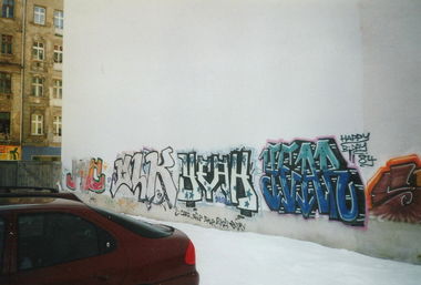 Graffiti Bombing in Berlin - Photo by COLLECTOR - DLK, Yeah, Year
