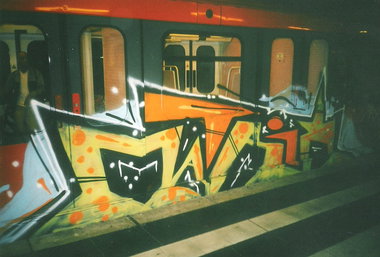 Graffiti Train in Berlin - Photo by COLLECTOR - Matrix, Berlin (2002)