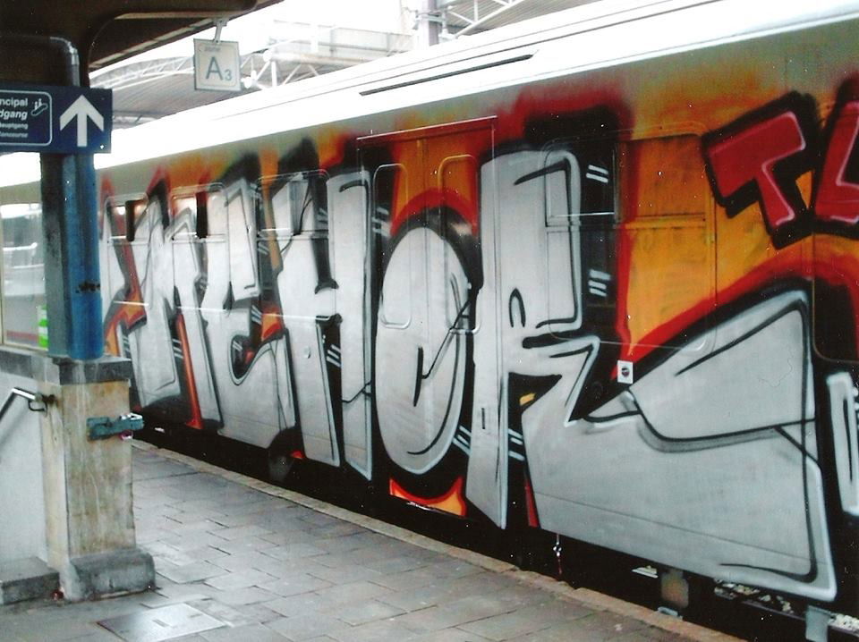Graffiti Train in Brussel - Photo by COLLECTOR - Mehor, TLM, Brussel (2009)