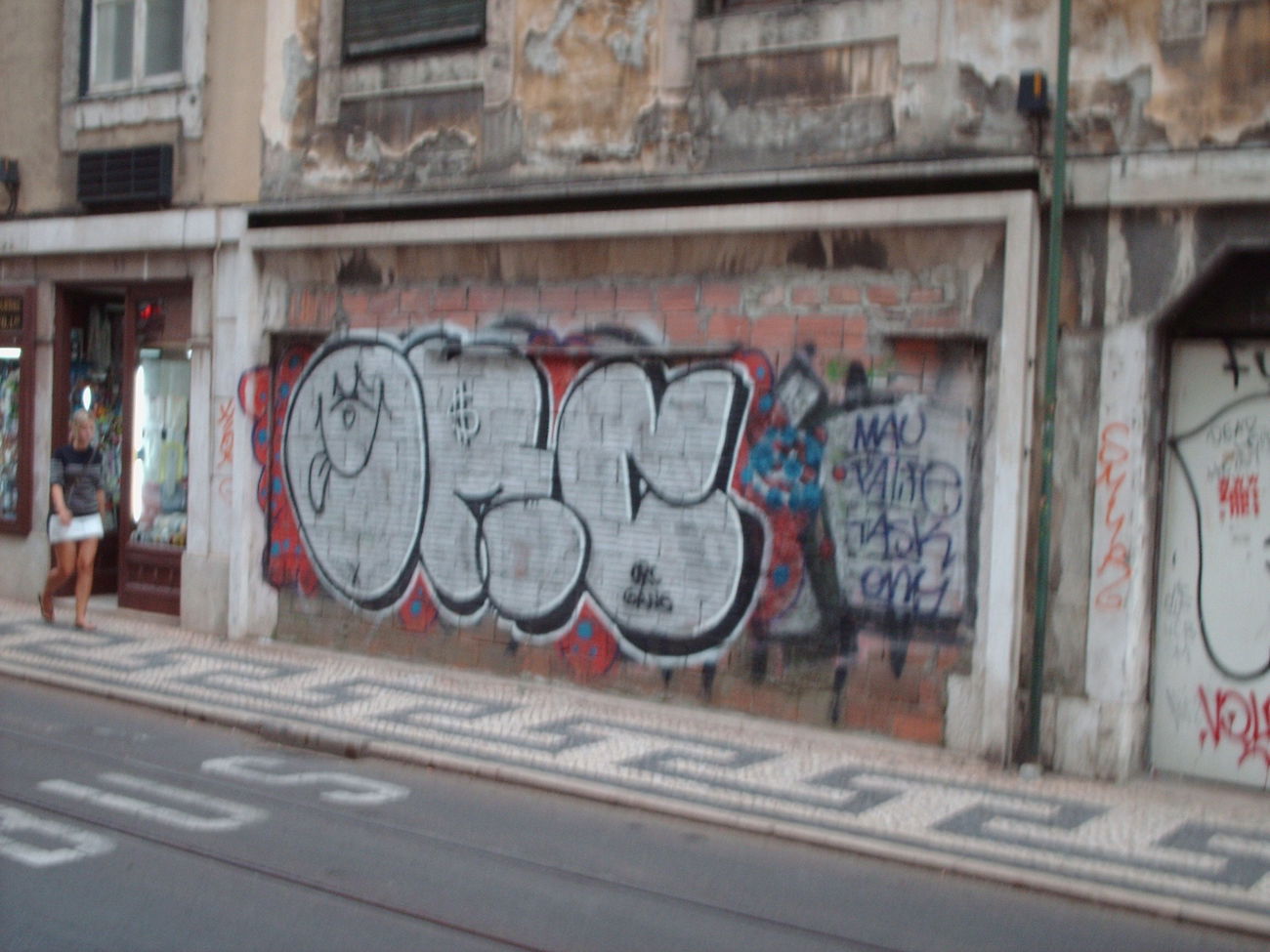 Graffiti Bombing in Lisboa - Photo by COLLECTOR - ORC, Lisboa, Portugal