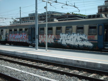 Graffiti Train in Rome - Photo by COLLECTOR - Bomee, Tale, Rome (2012)