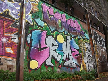 Graffiti Wall in Hamburg - Photo by CRIMINALCRIME - COVER, CRIME
