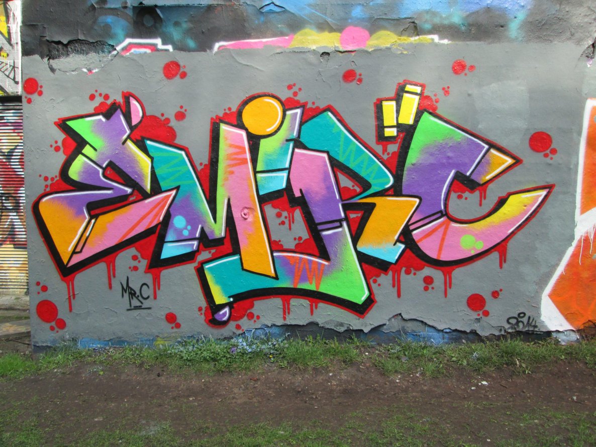 Graffiti Wall in Hamburg - Photo by CRIMINALCRIME - EMIRC