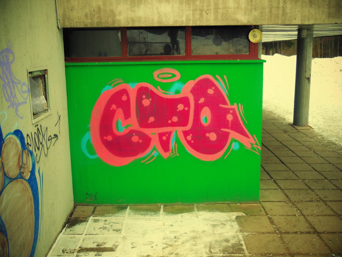 Graffiti Bombing - Photo by CTO73 - cto (2014)