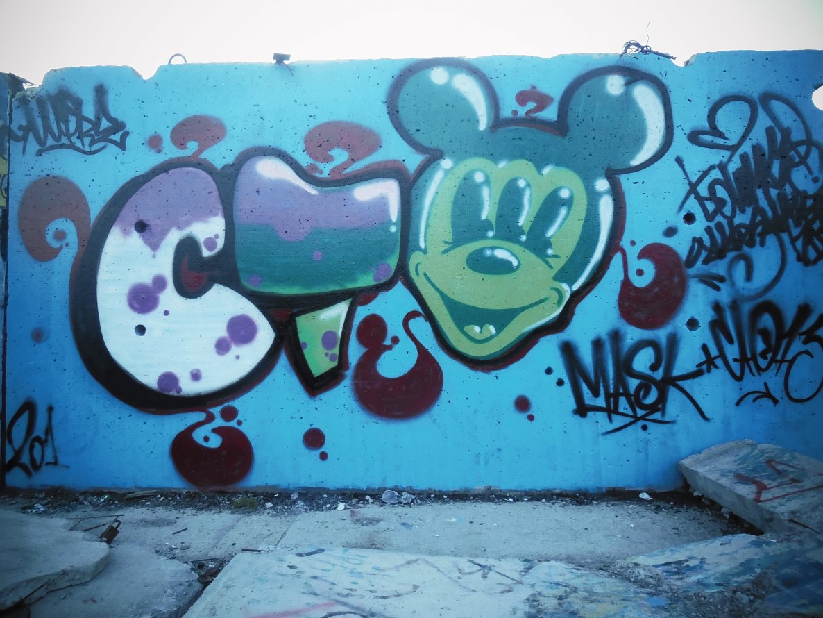 Graffiti Wall - Photo by CTO73 (2014)