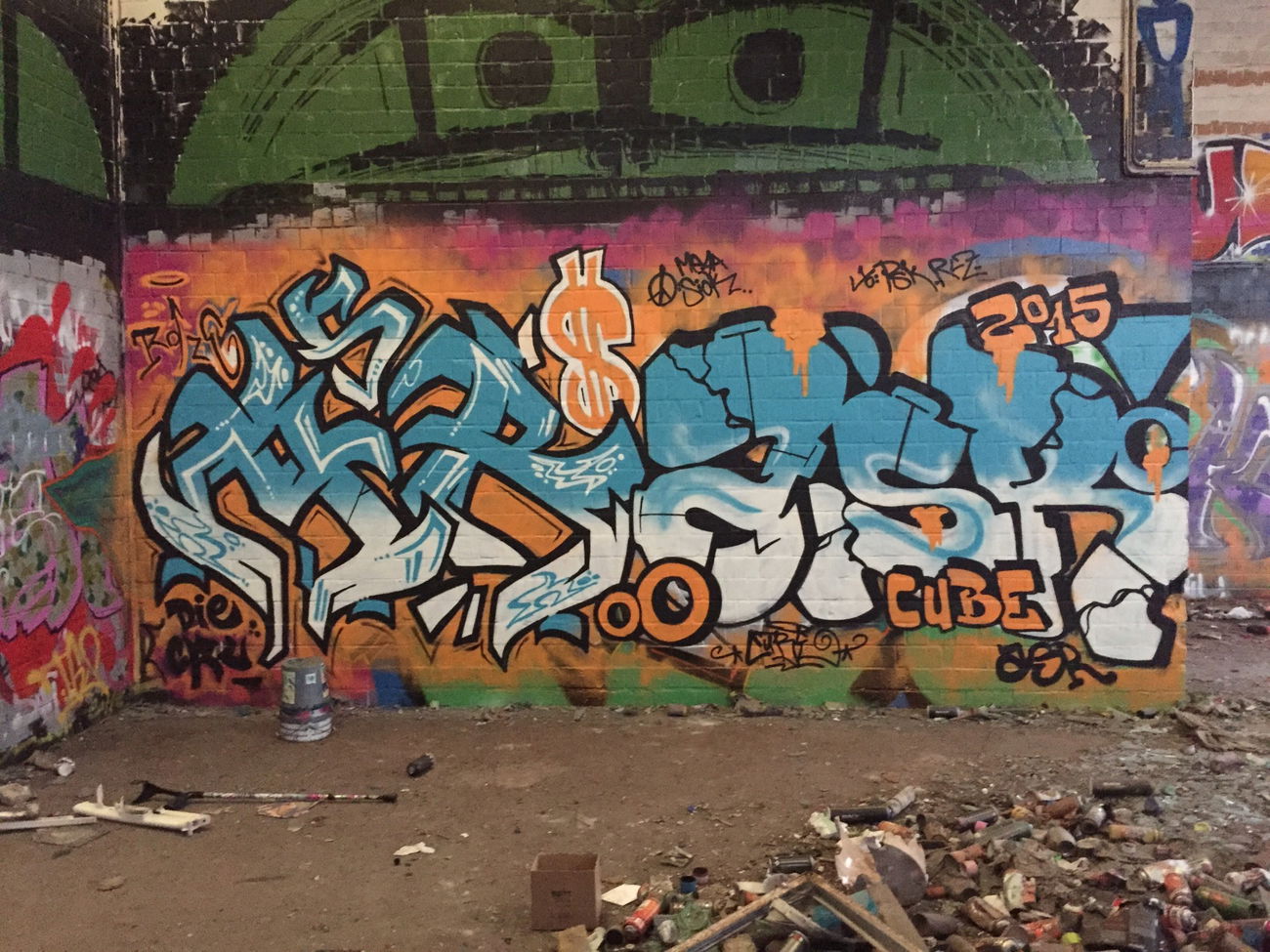 Graffiti Wall - Photo by CUBEONEAKW - ASRGANGLOVE